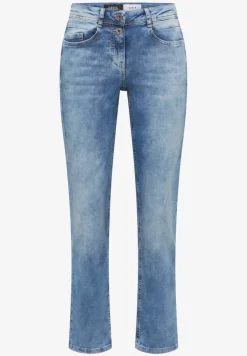 Straight Legs jeans