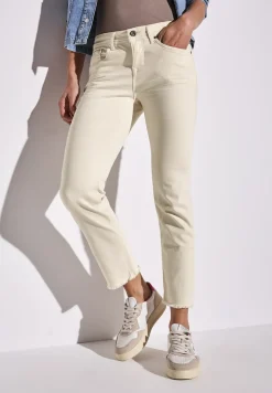 Straight Legs jeans