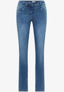 Straight Legs jeans