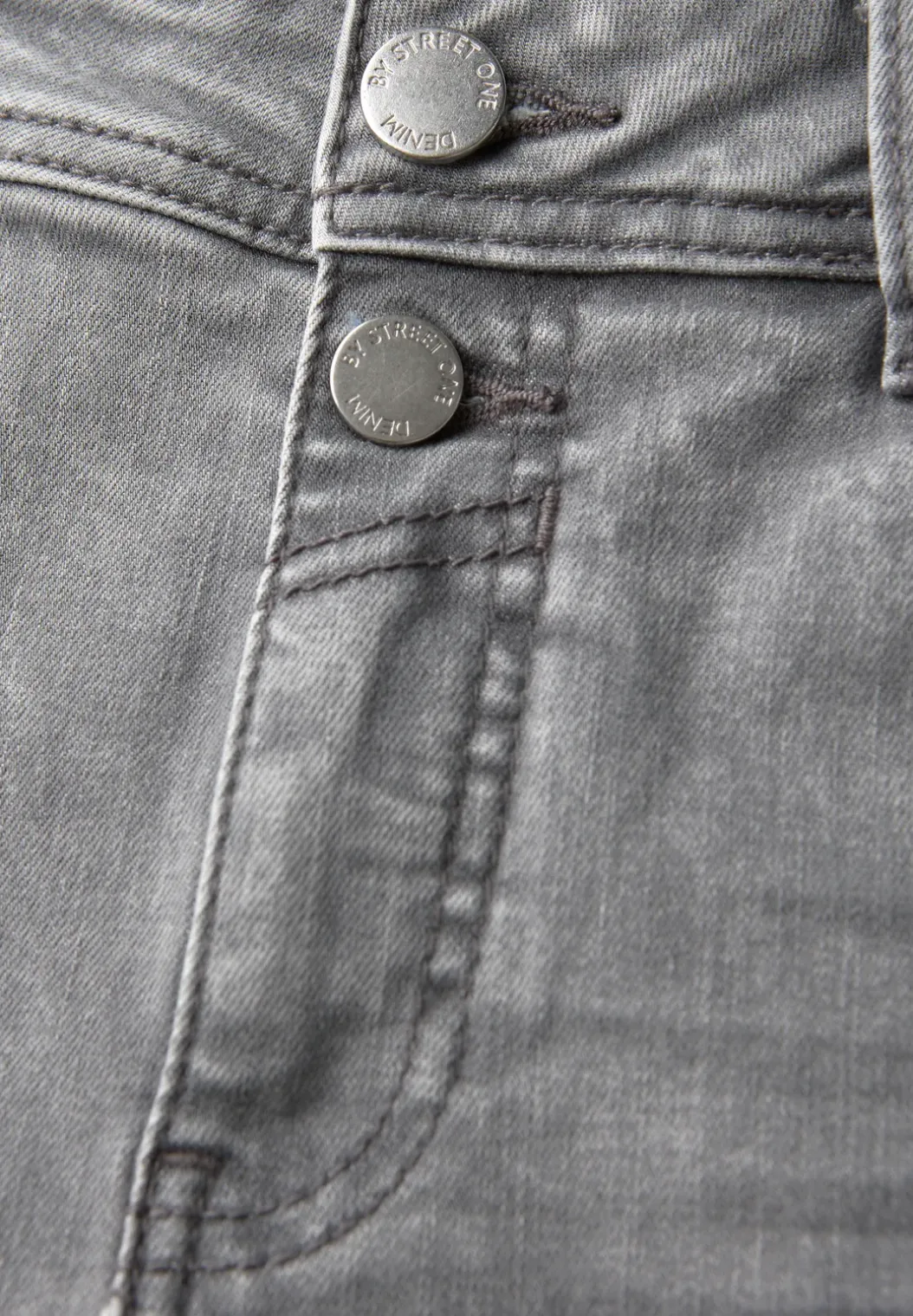 Straight Legs jeans