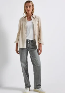 Straight Legs jeans