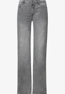 Straight Legs jeans
