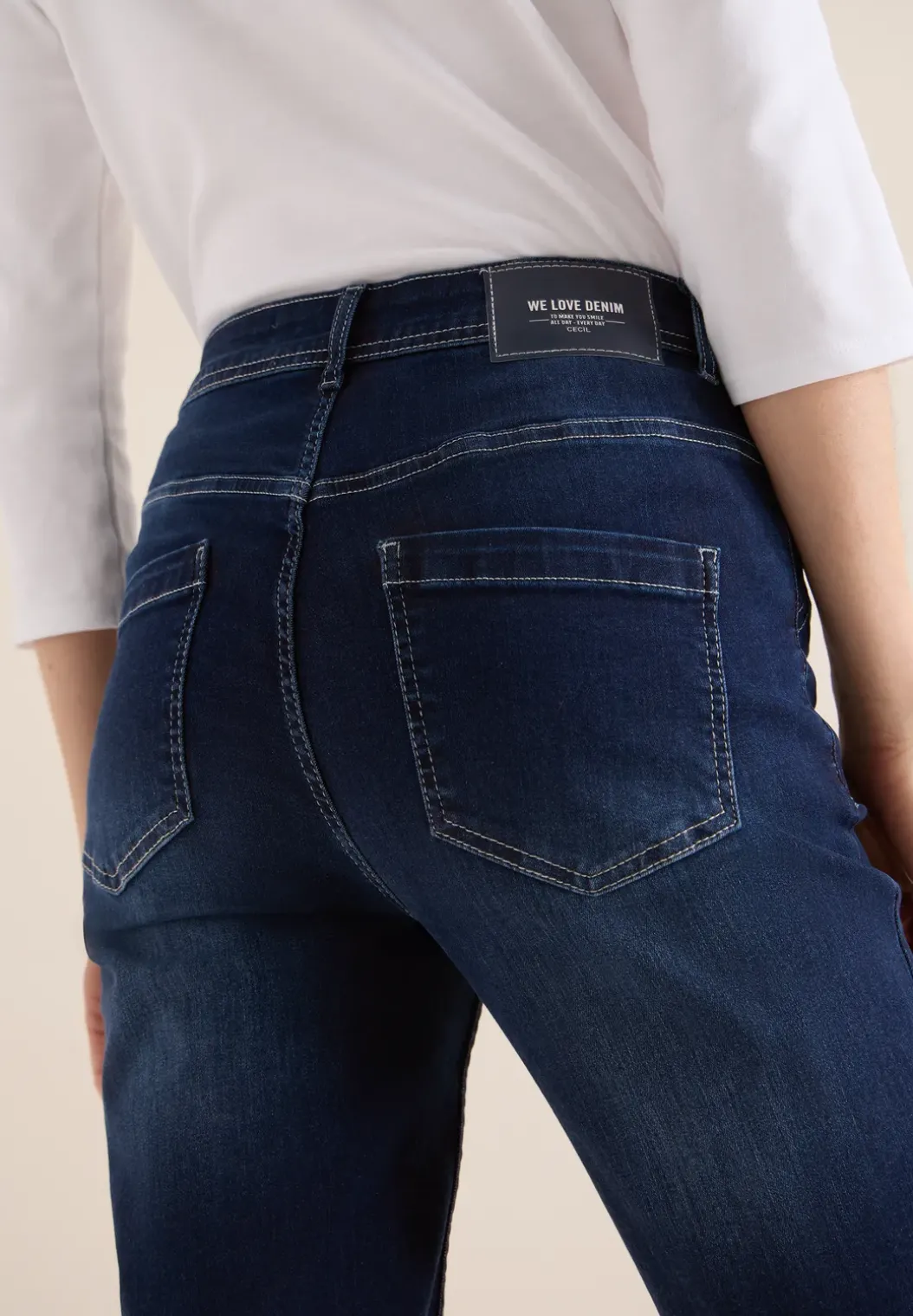 Straight Legs jeans