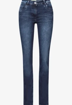 Straight Legs jeans