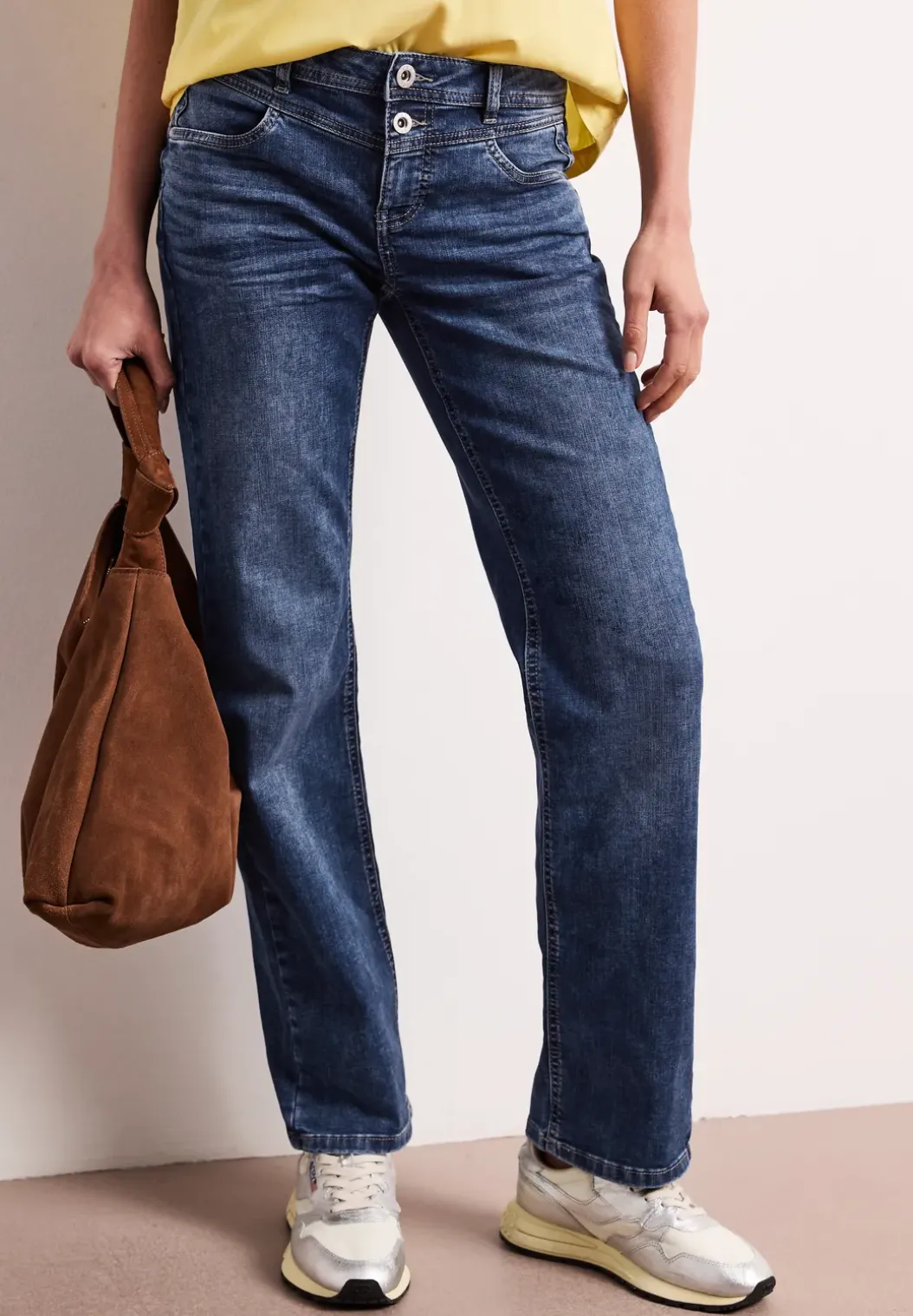 Straight Legs jeans