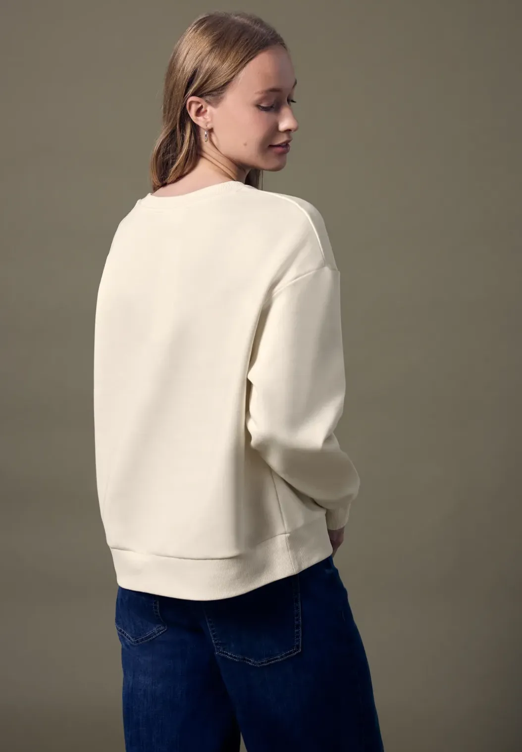 Sweater Loose Fit