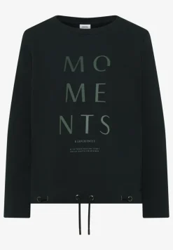 Sweater met borduursel