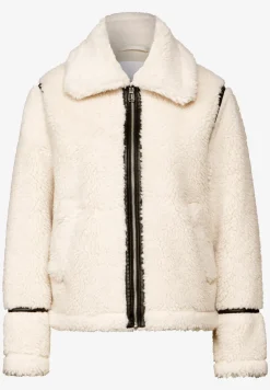 Teddy jas met details