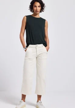 Top met chiffondetails