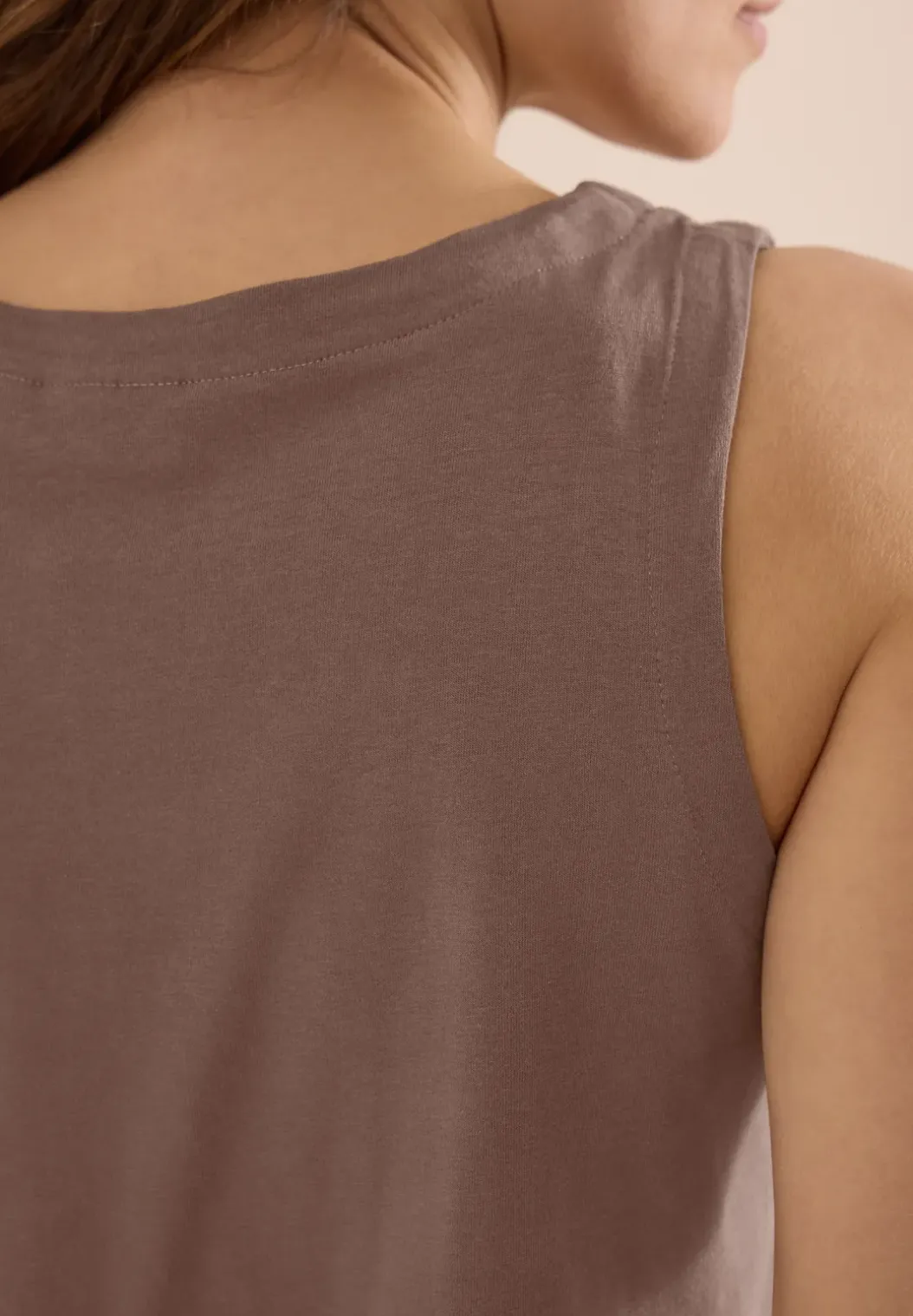 Top met gespleten hals in effen kleur