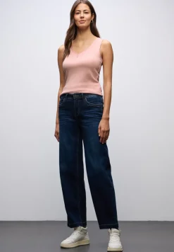 Top met knoopdetail