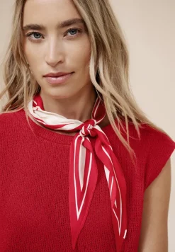 Top met overhangende schouders in een gebreide look