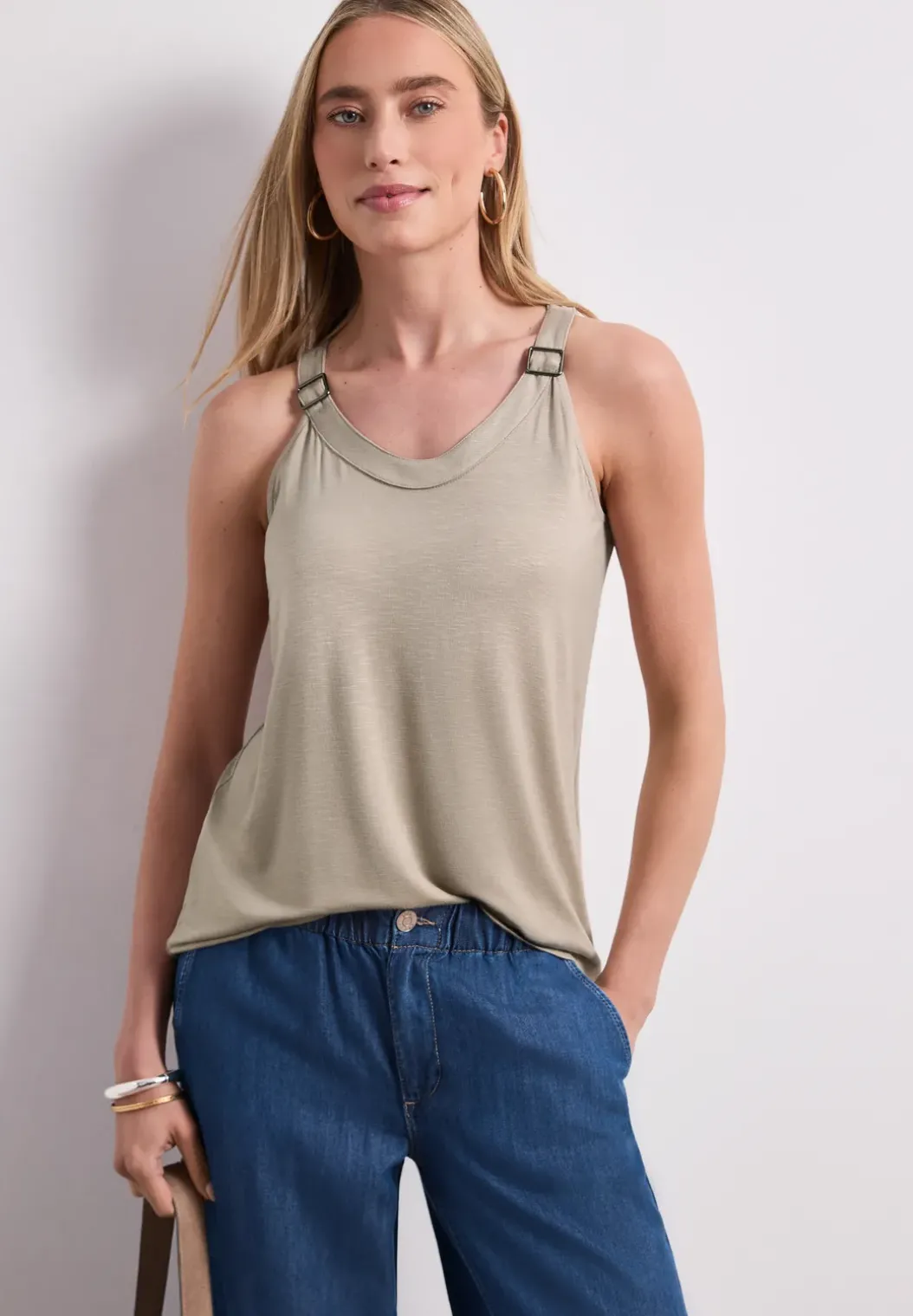 Top met V-hals en decoratief detail