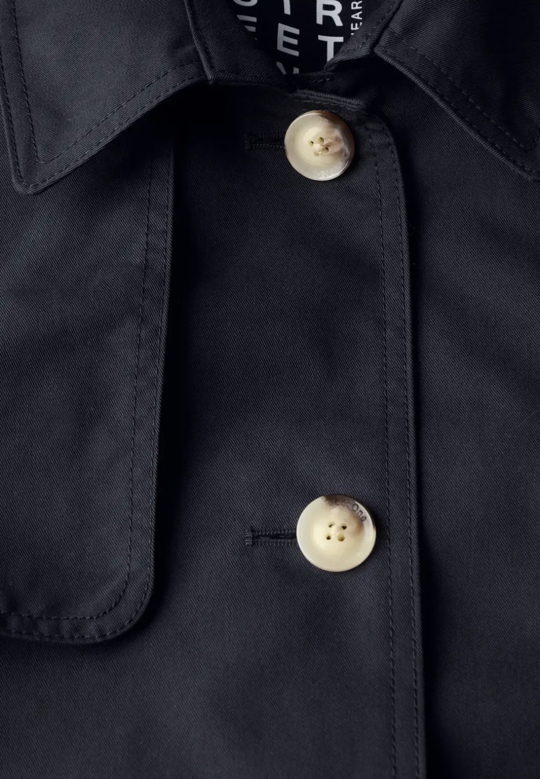 Trenchcoat