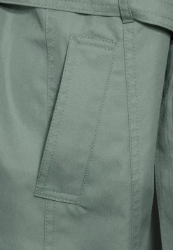 Trenchcoat