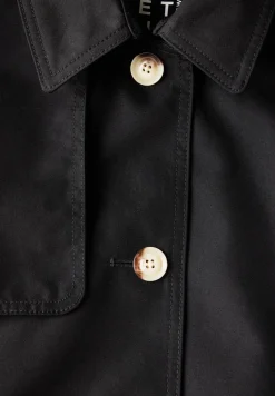 Trenchcoat
