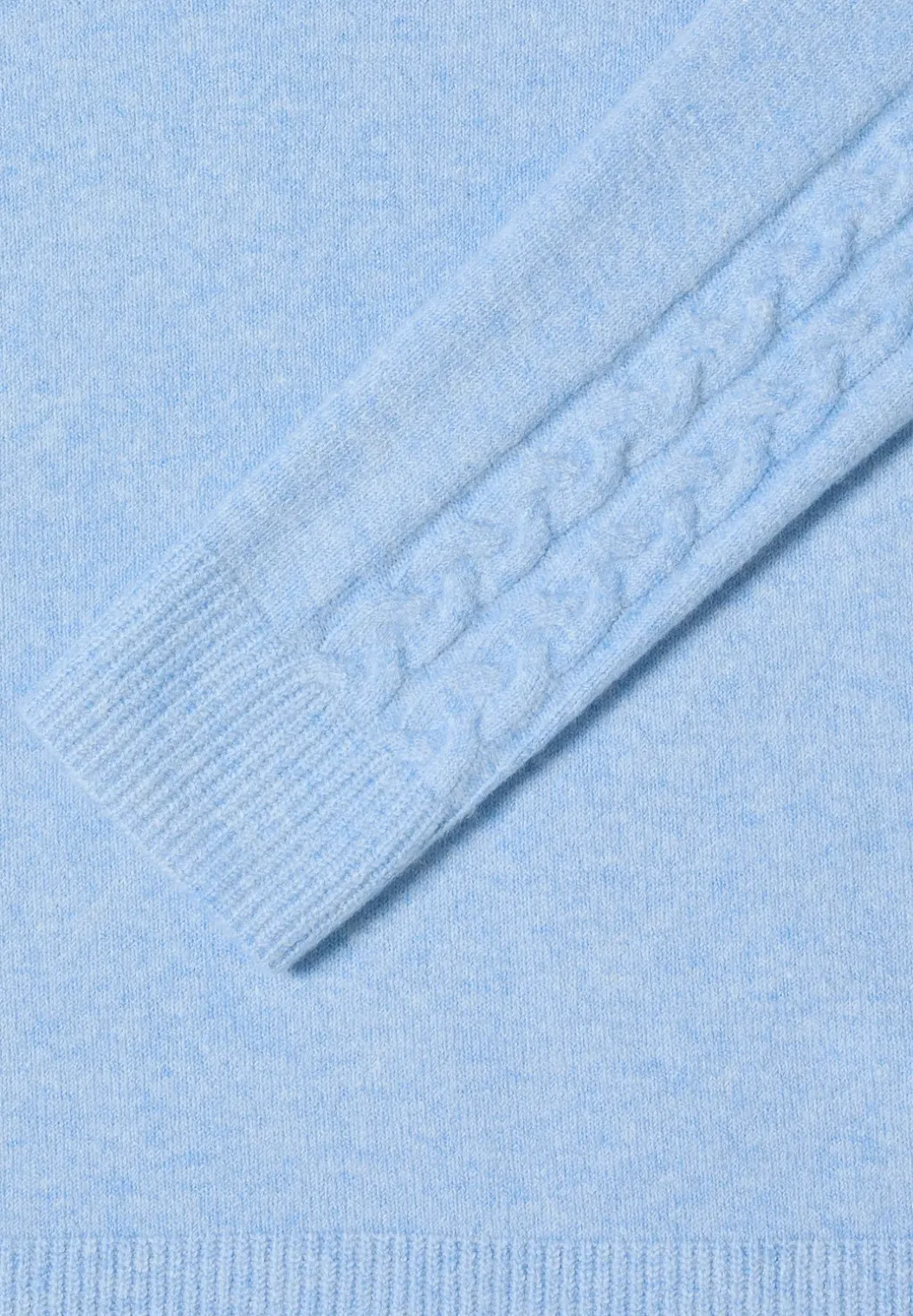 Trui met gebreid detail