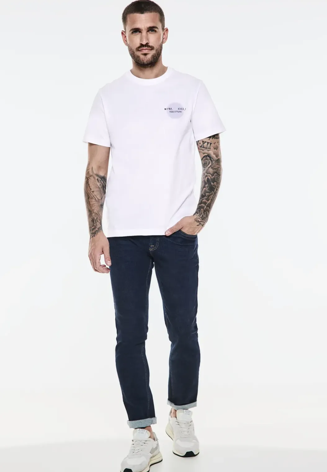 T-Shirt mit Chestprint