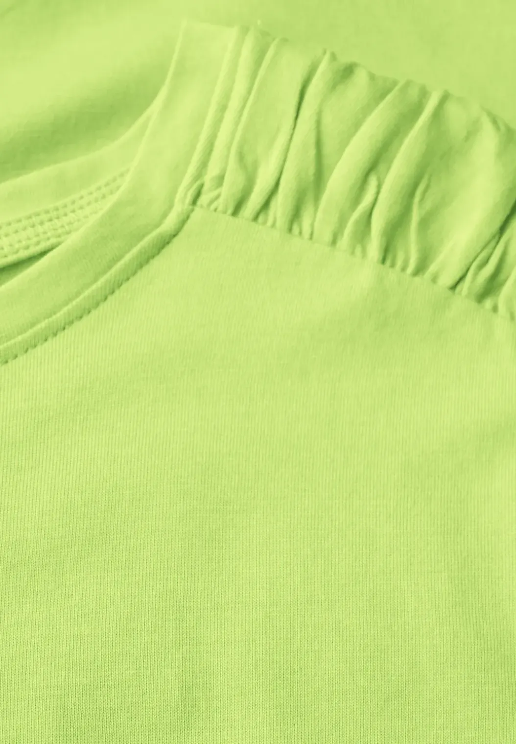 T-shirt met rimpels
