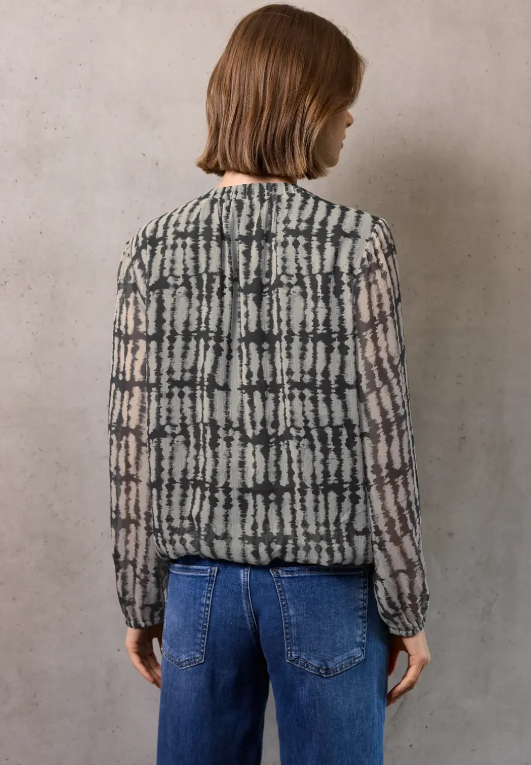 Tuniek van chiffon met V-hals