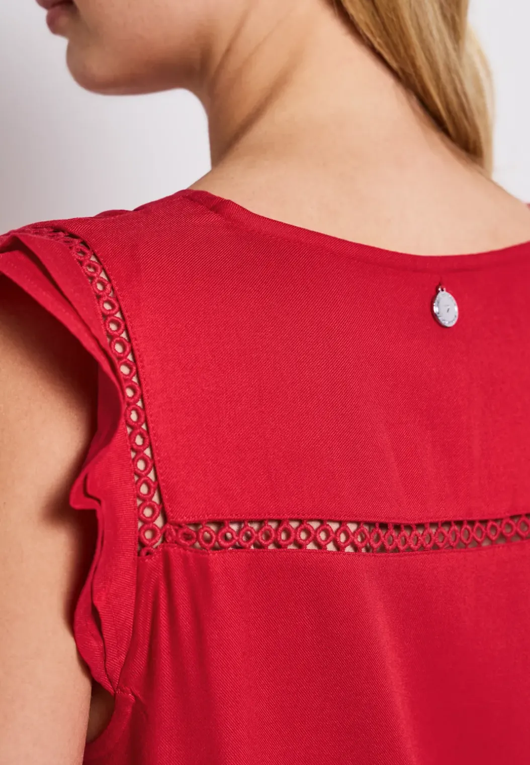 Tuniekjurk met details