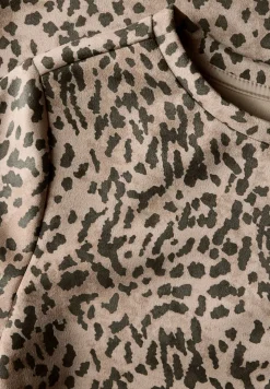 Velours jurk met leoprint