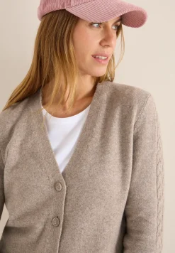 Vest met gebreide details