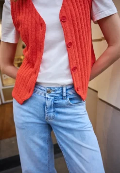Vest met V-hals en knoopsluiting