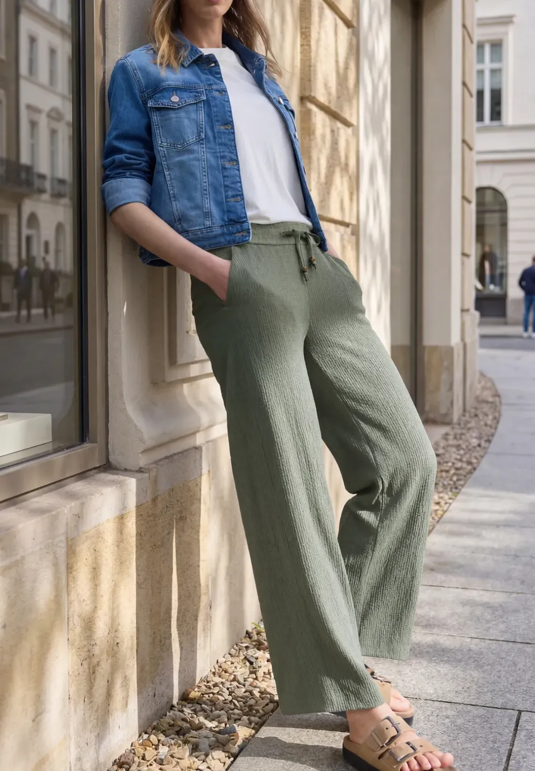 Wide Legs broek in crinkle crashstructuur
