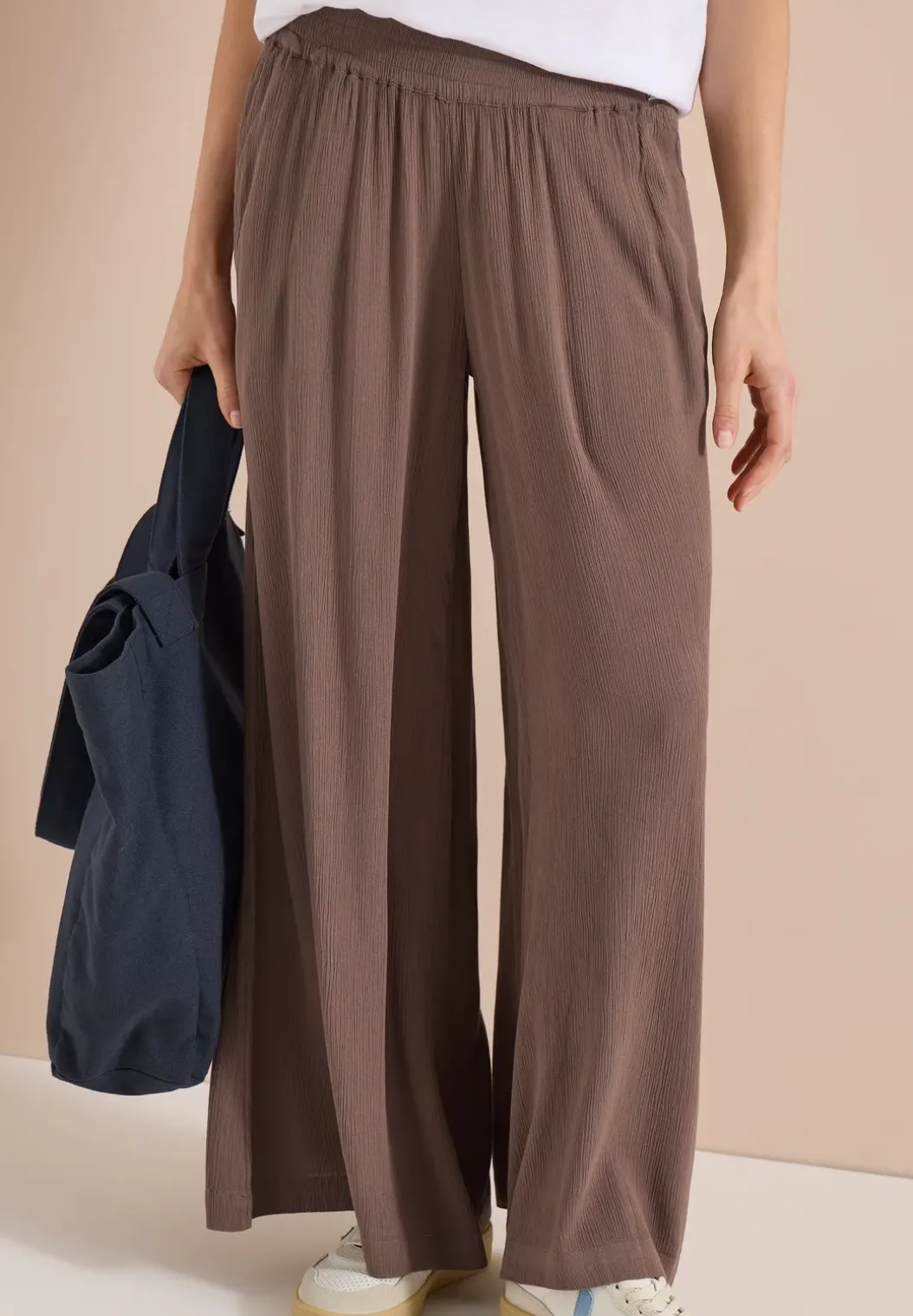 Wide Legs broek met crêpe structuur