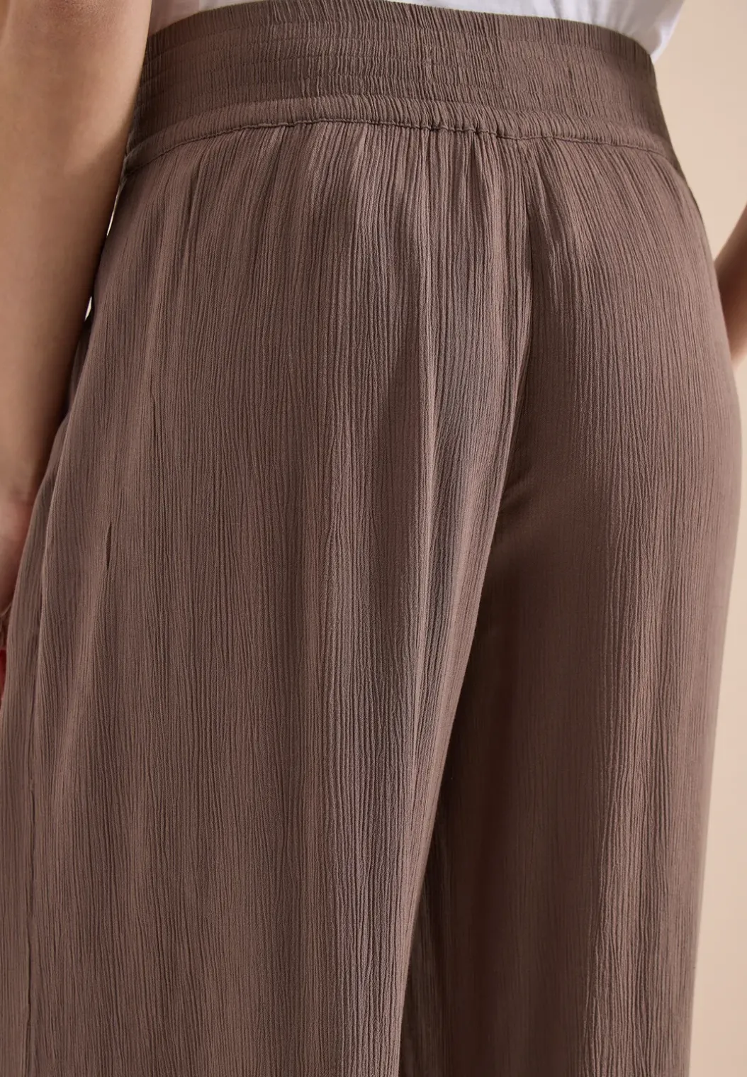 Wide Legs broek met crêpe structuur