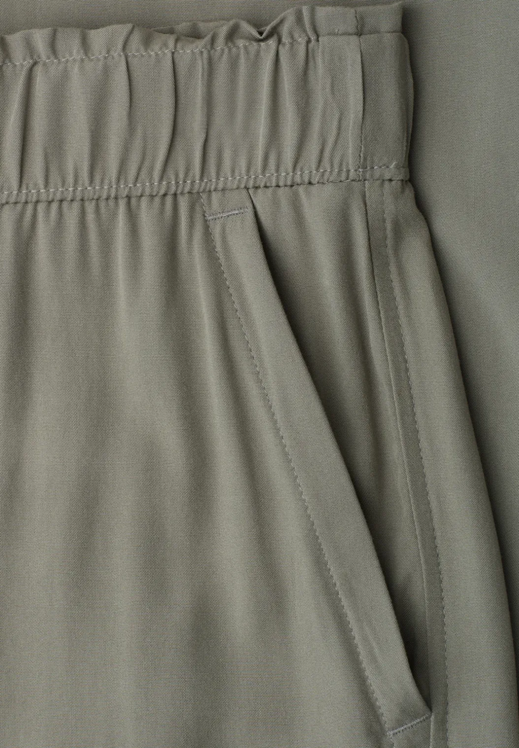 Wide Legs culottes in Loose Fit