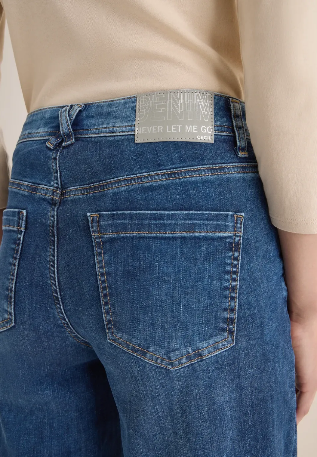 Wide Legs Jeans