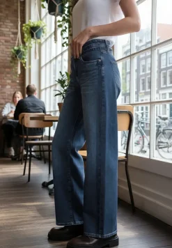 Wide Legs jeans met detail