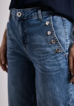 Wide Legs jeans met knoopdetails