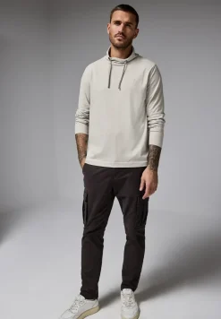 Zacht shirt met trechtervormige hals
