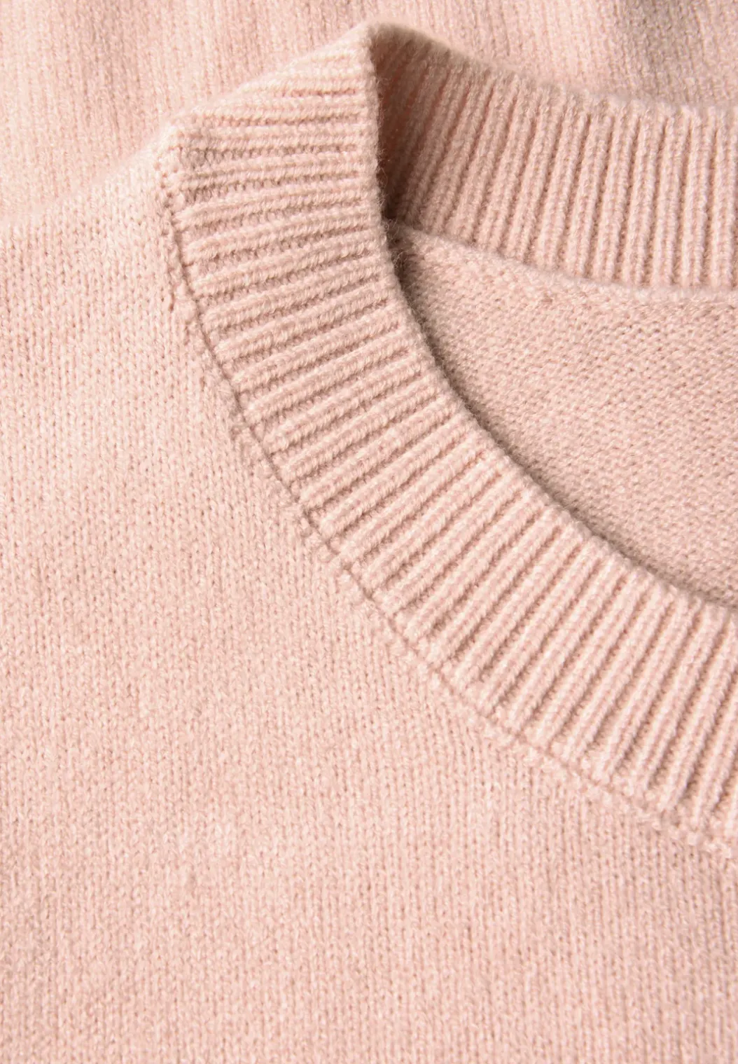 Zachte trui met details